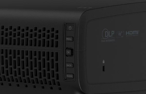 TSide installation buttons simplify screen adjustments